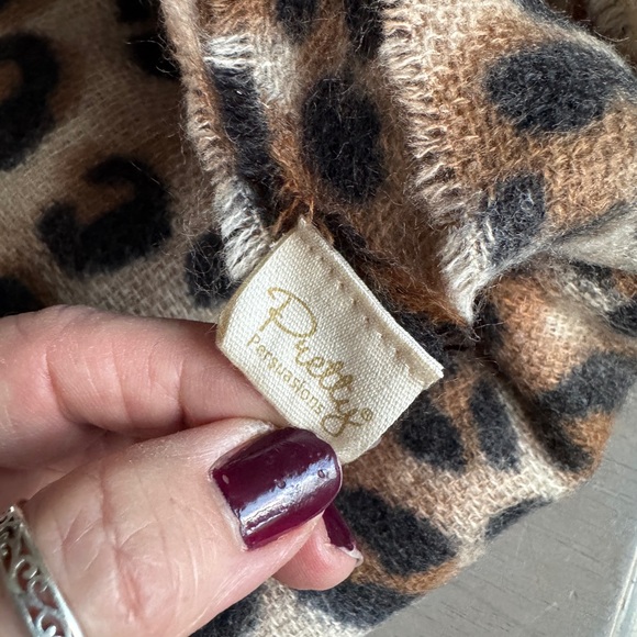 Lot 4 Oversized Scarves 3 Plaid 1 Animal Print / Leopard Print - Picture 5 of 9
